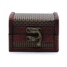 Load image into Gallery viewer, Med Colonial Boxes - Mesh Embossed