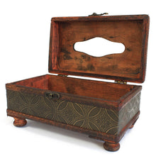 Load image into Gallery viewer, Tissue Box Classic Glamour with legs