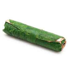 Load image into Gallery viewer, Rolled Leather Travel Notebook - 96 pages - Green  21x15cm