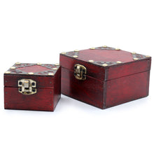Load image into Gallery viewer, Set of 2 Gothic Square Boxes