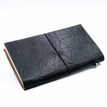 Load image into Gallery viewer, Handmade Leather Journal - Flower of Life - Green (80 pages)
