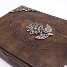 Load image into Gallery viewer, Heafty Red Tan Book - Zinc Rose Decor - 200 Deckle Edges Pages - 26x18cm
