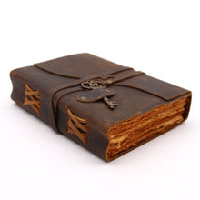 Load image into Gallery viewer, Oiled Leather Journal &amp; Key